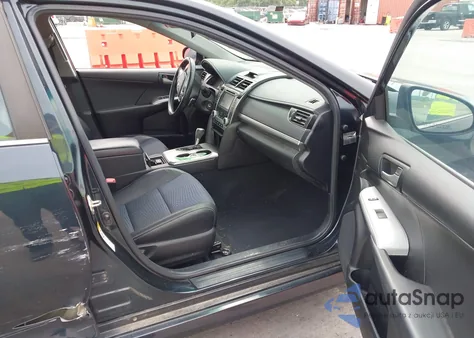 2014 Toyota Camry Se Sport z USA, uszkodzony, nr VIN 4T1BF1FK4EU433564